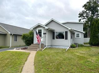 511 Hickory St, Onalaska, WI 54650
