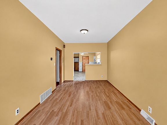 4th image of 13151 S Burley Ave