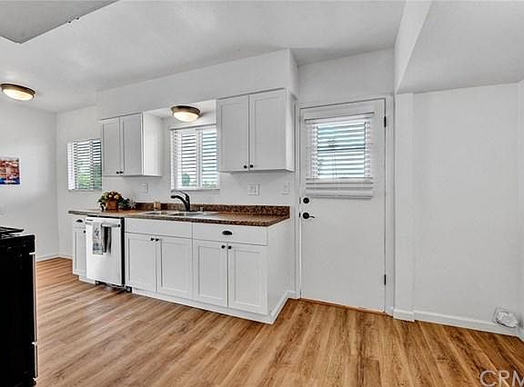 5th image of 1502 E Hedgewood Ave