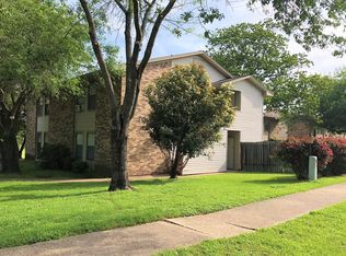 2505 Pecan Ridge Dr #B, Bryan, TX 77802
