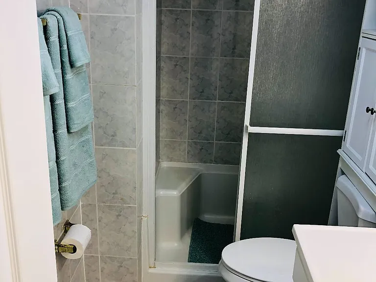 2400 NE 1st Ln #201 — Photo 16