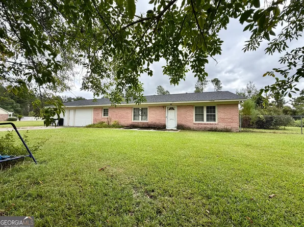 10 N Osage Ln, Hazlehurst, GA 31539