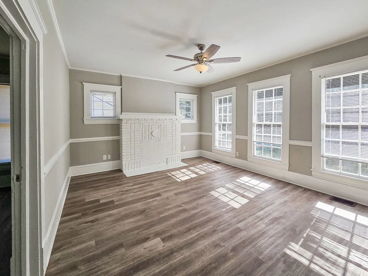 521 Everette Street — Photo 3