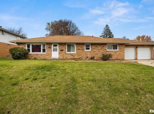 4016 N Brookdale Pl, Peoria, IL