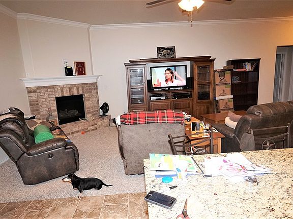 3rd image of 1029 E 92nd St