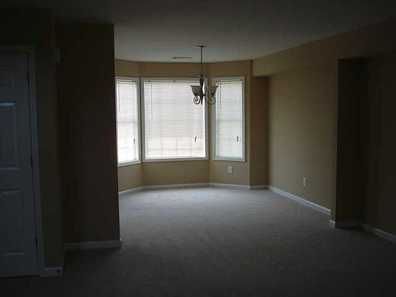 4th image of 1387 Habersham Dr
