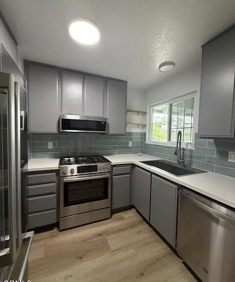 2547 Harbor Blvd #3 — Photo 2