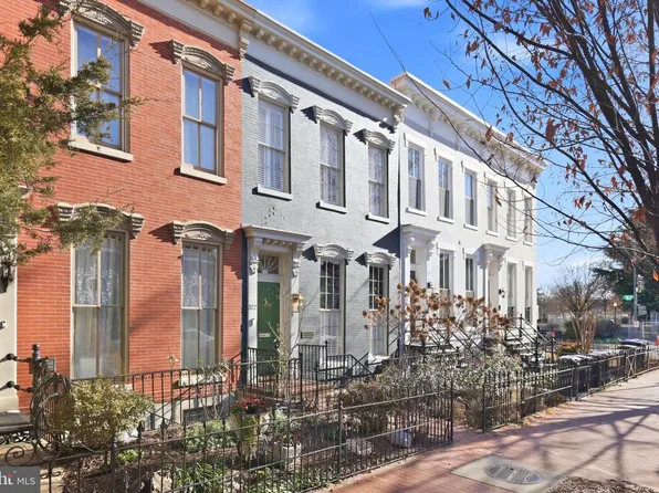 322 2nd St SE, Washington, DC 20003