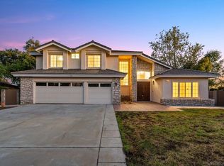 1592 Parkview Dr, Vista, CA 92081