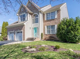 127 Carpentersville Rd, Phillipsburg, NJ 08865