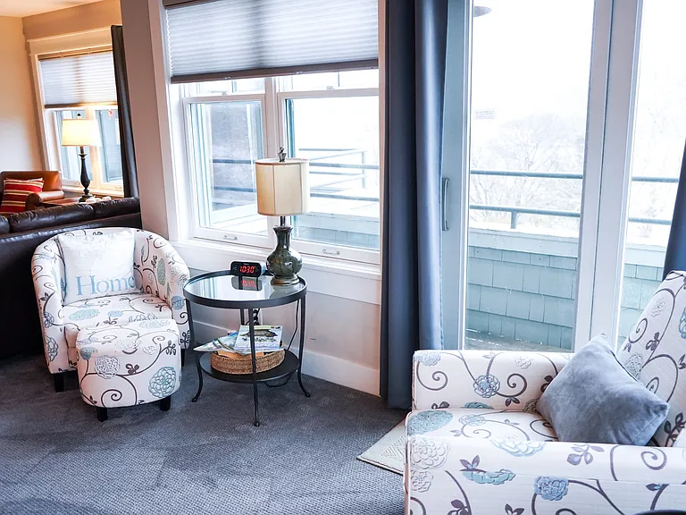 200 S Harbor Dr #9 — Photo 6