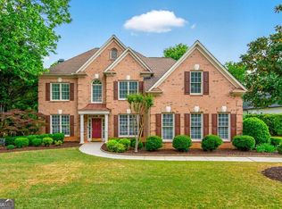 920 Whitetail Ct, Alpharetta, GA 30005
