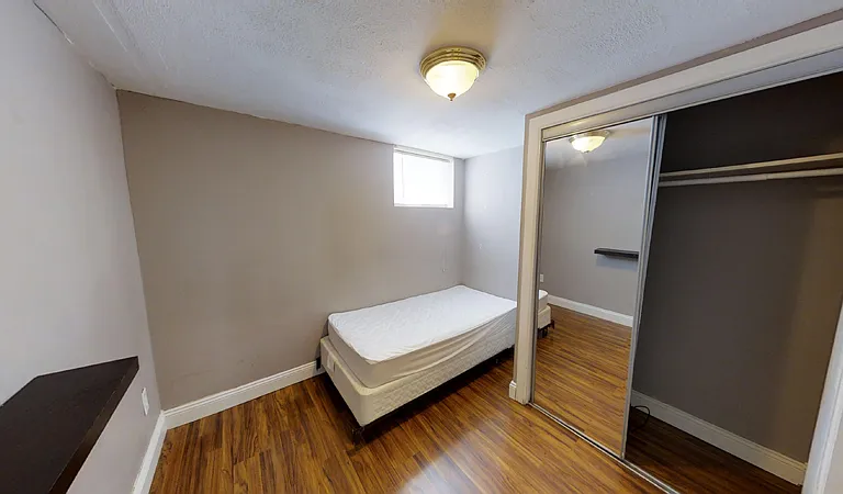 101 Lorraine Ave — Photo 4