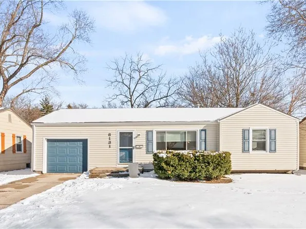 8131 McGee St, Kansas City, MO 64114