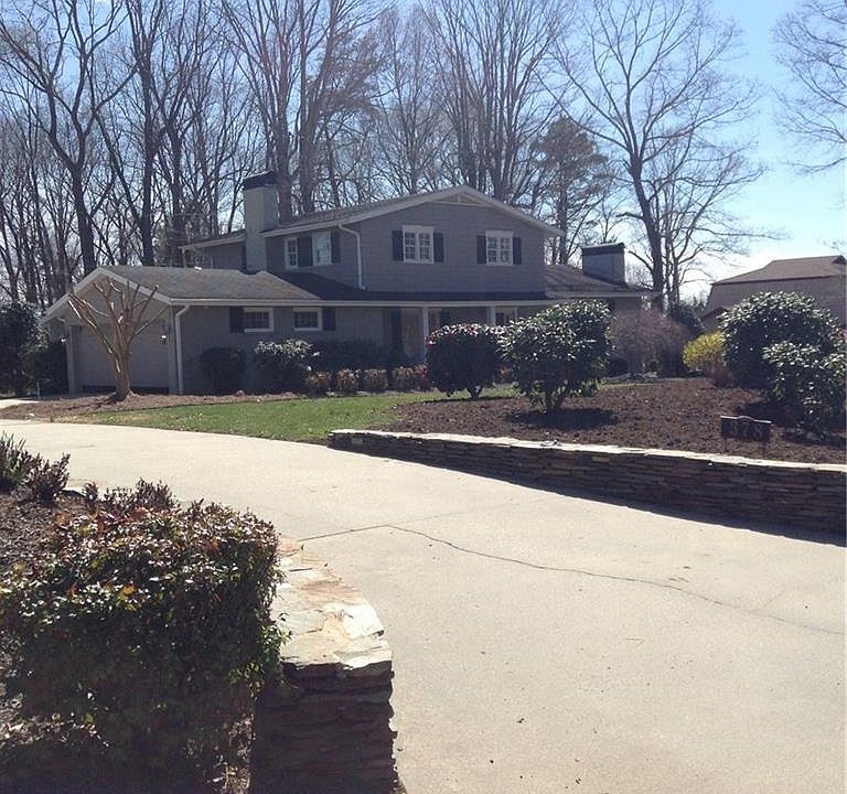 1st image of 378 Forest Oaks Dr