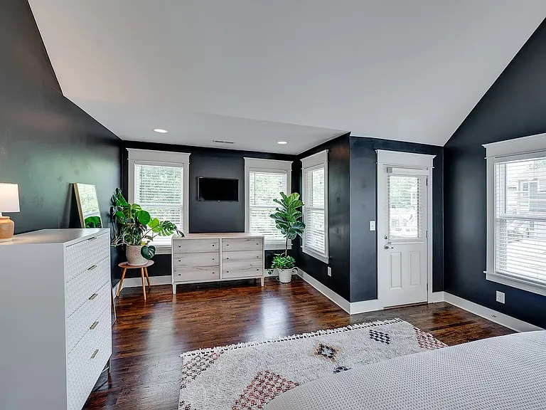 926 Thomas Ave — Photo 11