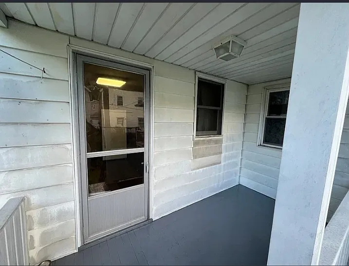 440 S 9th Ave — Photo 3