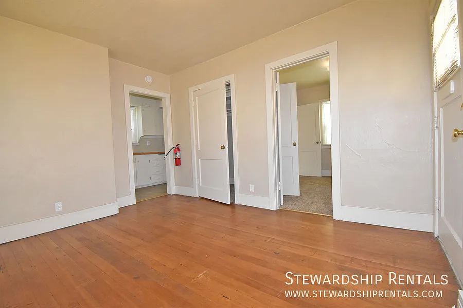 Adorable cottage in great location — Photo 4
