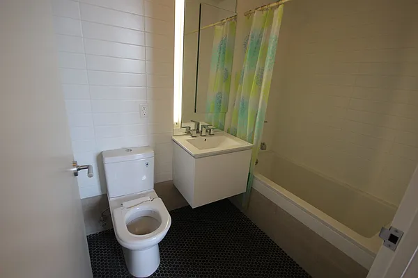 Rented by Nooklyn NYC LLC | media 40