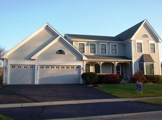 131 Nottingham Dr, Oswego, IL
