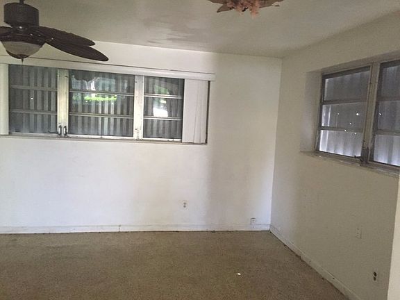 4th image of 1235 NE 138th St