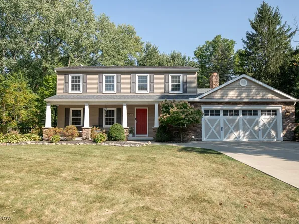 5791 Sunset Dr, Hudson, OH 44236