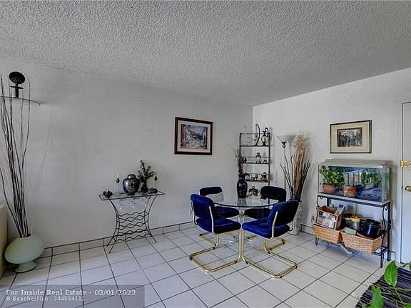5th image of 704 SE 2nd Ave APT 341