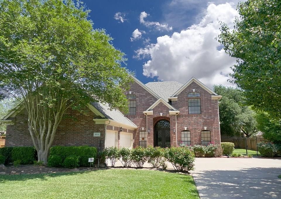 1st image of 619 Oyster Creek Dr