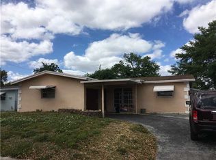 8690 SW 10th St, Hollywood, FL 33025