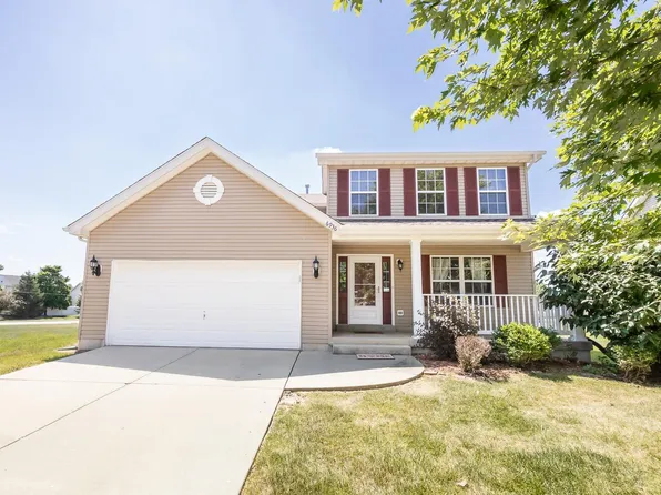 6936 Arbor Cove Dr, Fairview Heights, IL 62208