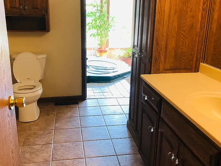10413 W Bartlett St — Photo 4