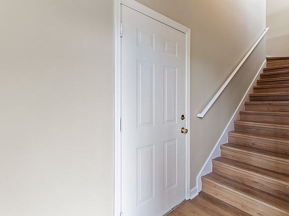 3rd image of 17990 Villa Creek Dr