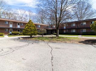 Stonebrook, Warwick, RI 02889