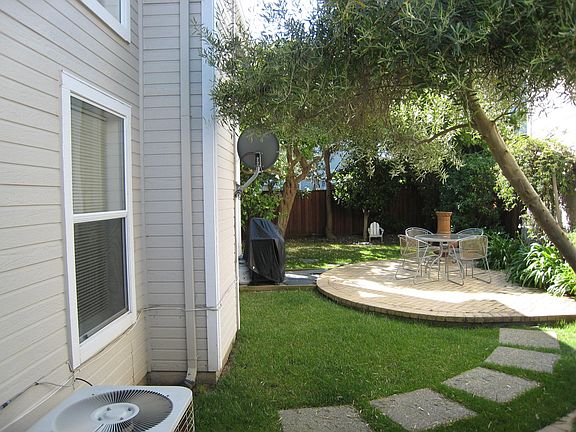 2nd image of 8 Seagull Dr