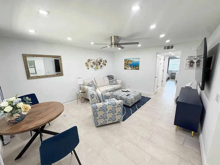 18 Piedmont Way #A — Photo 3
