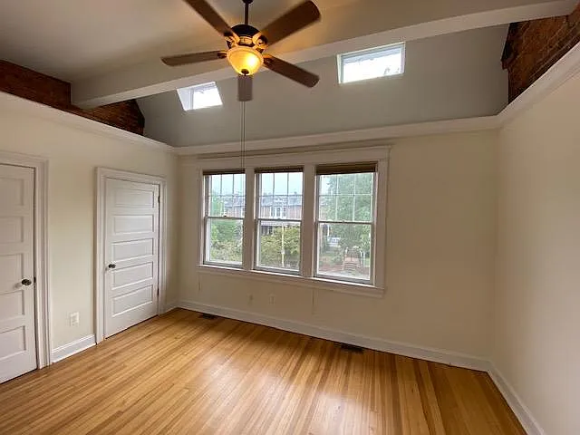 1524 D St NE — Photo 28