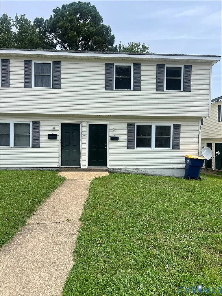 2 bed, 1.0 bath, $925 — Photo 1