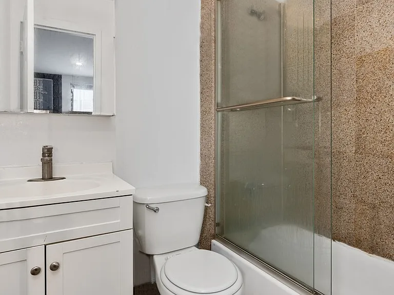 106 Greenwich Ave #2B — Photo 5