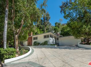 2206 Outpost Dr, Los Angeles, CA 90068