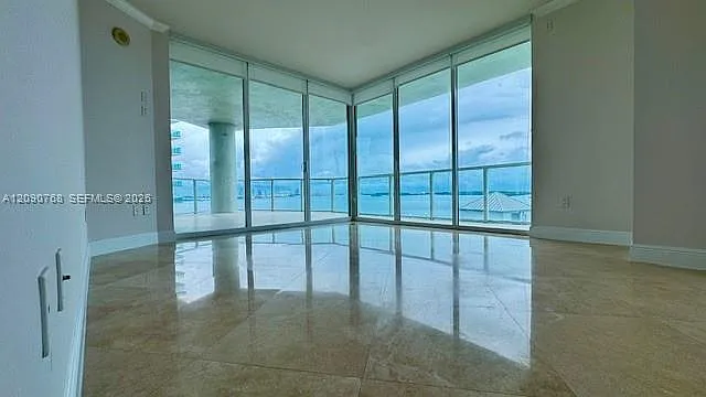 The Emerald At Brickell C — Photo 2
