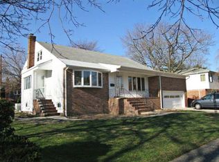 765 Longview Ave, Valley Stream, NY 11581