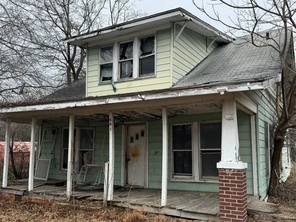 401 NE E St, Stigler, OK 74462