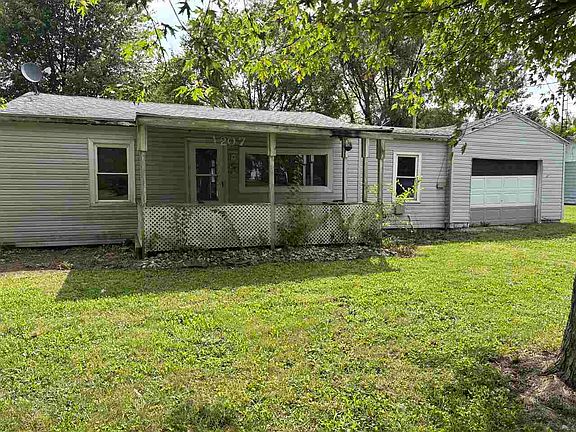 2nd image of 1207 Rice Rd