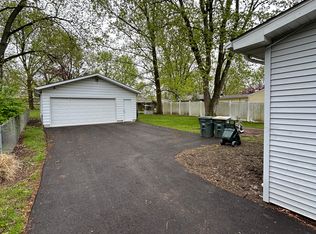 610 Meagher St, Valparaiso, IN 46385