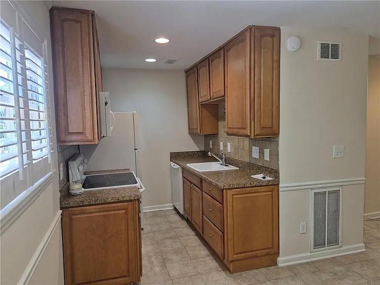 49 Monet Ct NW — Photo 6