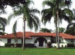 5669 Country Lakes Dr, Sarasota, FL 34243
