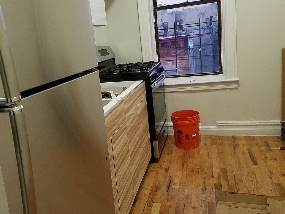 1st image of 214 E 29th St APT 3