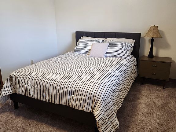 4th image of 2210 9th St APT 4