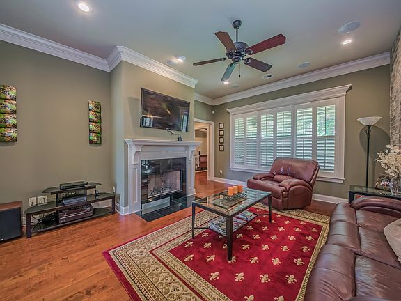 4th image of 107 Bluebonnet Dr