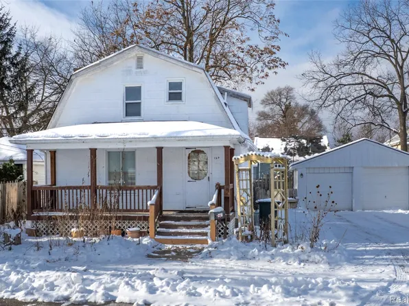 129 N Slater St, Lake Orion, MI 48362